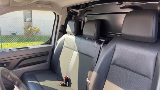 Citroen Jumpy image 8