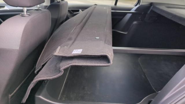 Volkswagen Golf image 5