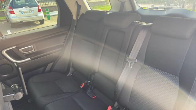 Land Rover Discovery Sport image 5