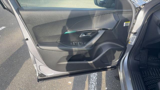 Peugeot 2008 image 5