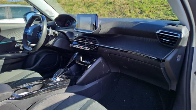 Peugeot 2008 image 4