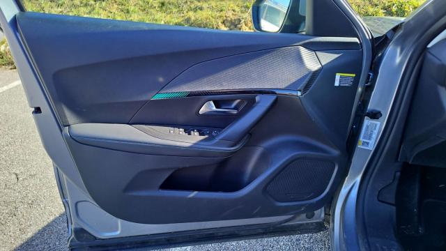 Peugeot 2008 image 3