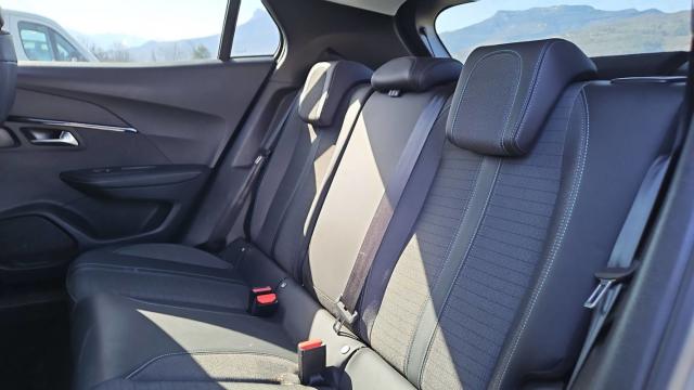 Peugeot 2008 image 2