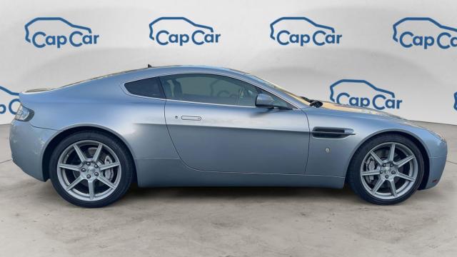 Aston Martin V8 Vantage image 5