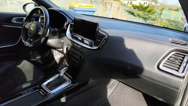 Kia Pro_cee'D image 8