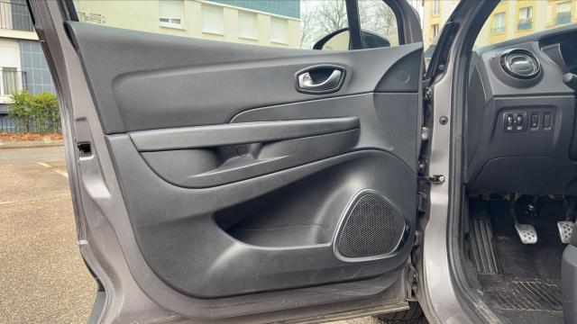 Renault Captur image 2