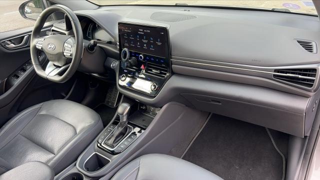 Hyundai Ioniq image 3