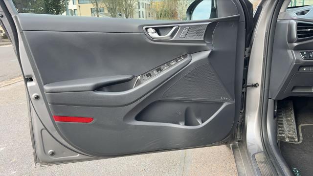 Hyundai Ioniq image 8