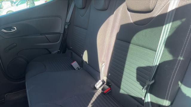 Renault Clio image 2