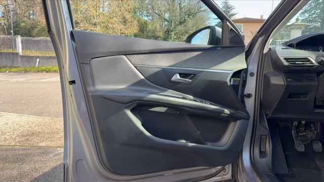 Peugeot 3008 image 4