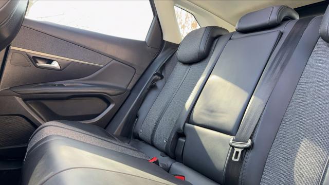 Peugeot 3008 image 6