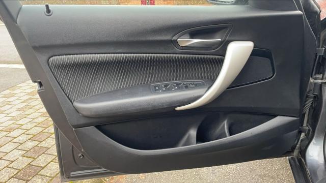 Bmw Série 1 image 1