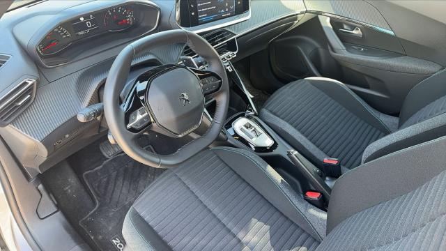 Peugeot 2008 image 5