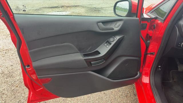 Ford Fiesta image 4