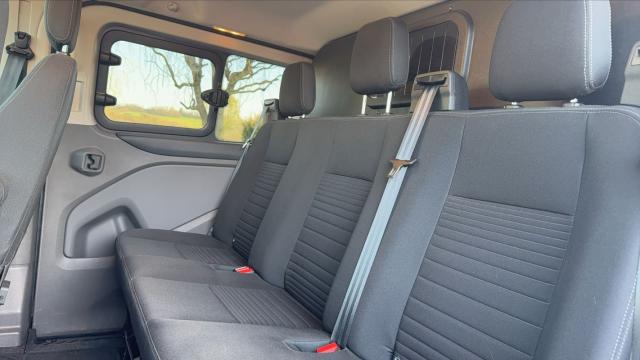 Ford Transit Custom Fourgon image 1