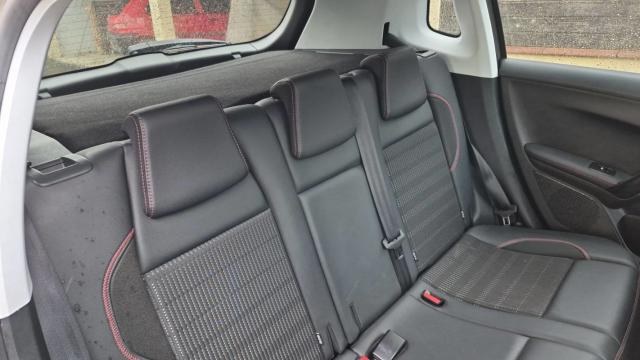 Peugeot 2008 image 9