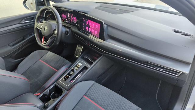 Volkswagen Golf image 6