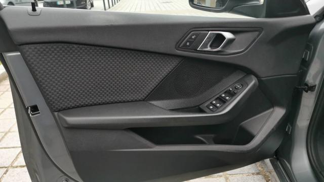 Bmw Série 1 image 1