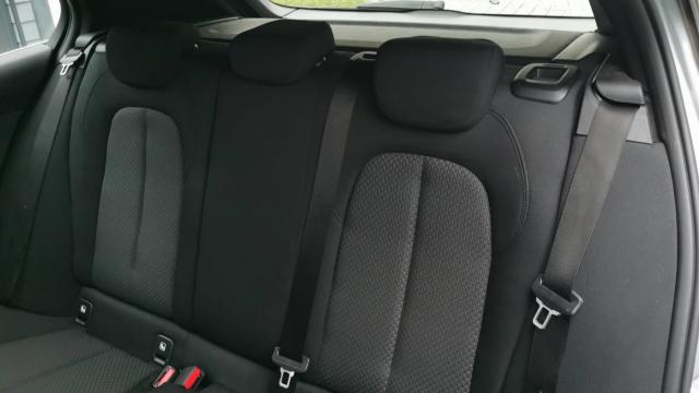 Bmw Série 1 image 8