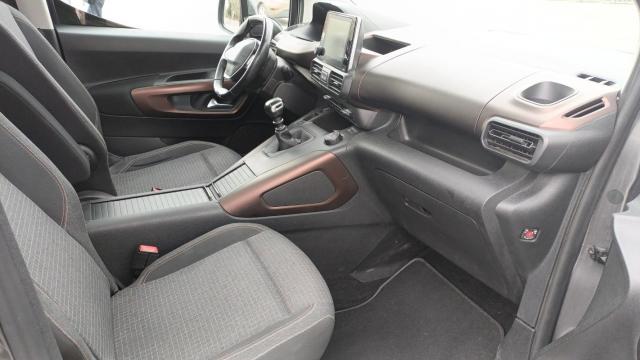 Peugeot Rifter image 5