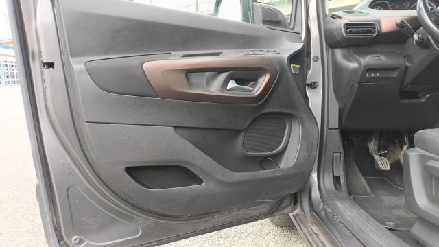 Peugeot Rifter image 9