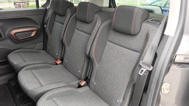 Peugeot Rifter image 1