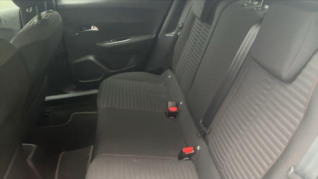 Peugeot 2008 image 5