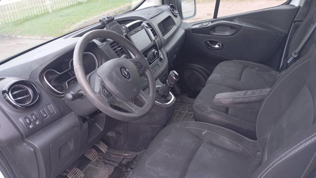 Renault Trafic image 9