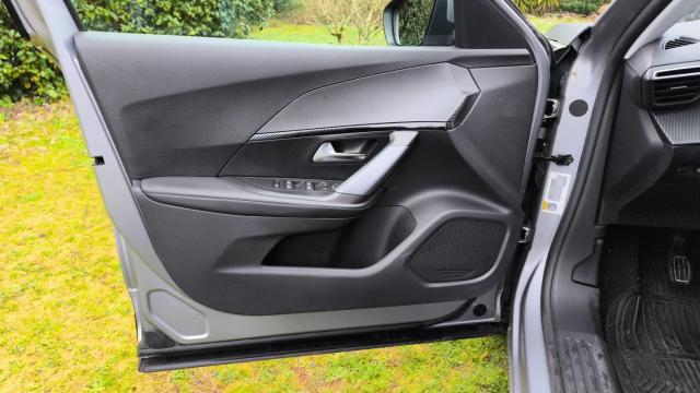 Peugeot 2008 image 6