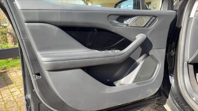 Jaguar I-Pace image 5