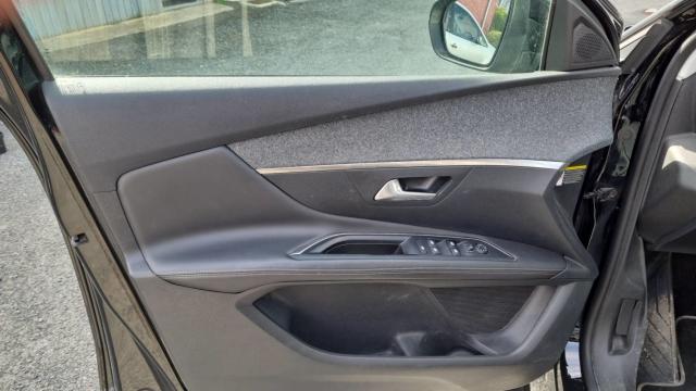 Peugeot 3008 image 8