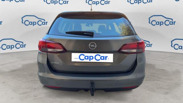 Opel Astra Sports Tourer image 5