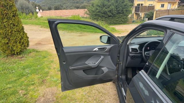 Volkswagen T-Cross image 8