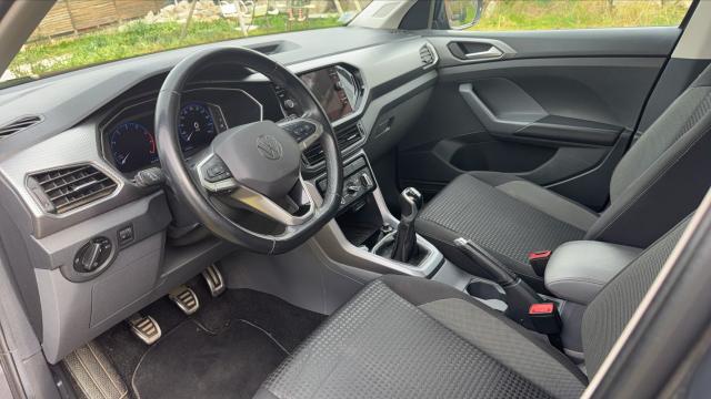Volkswagen T-Cross image 9