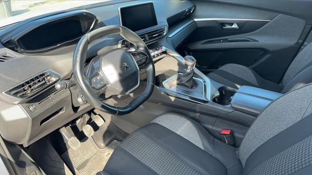 Peugeot 3008 image 6