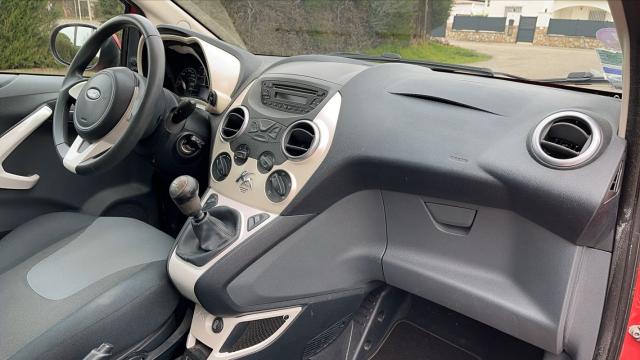 Ford Ka image 2