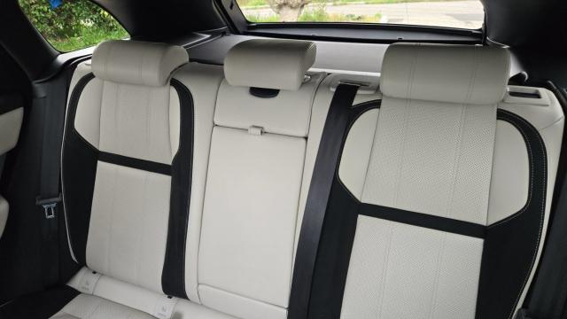 Land Rover Range Rover Velar image 3