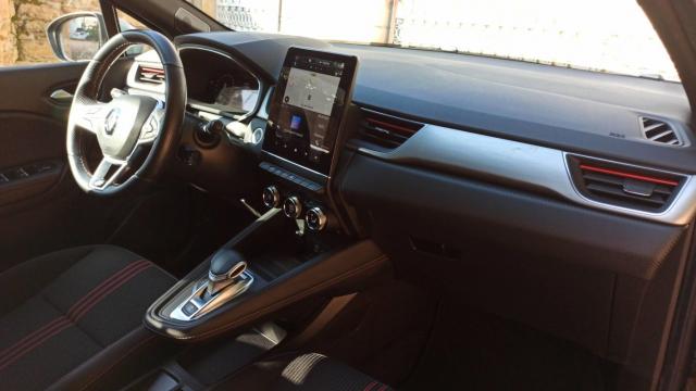 Renault Captur image 2