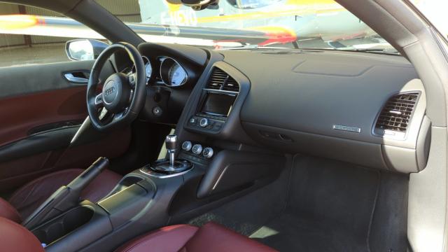 Audi R8 image 4