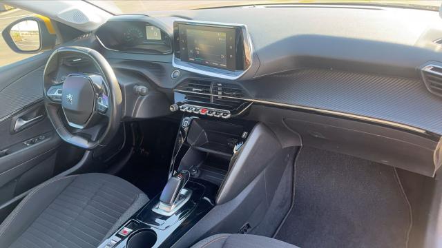 Peugeot E-208 image 7