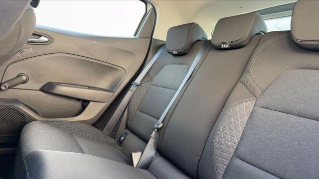 Renault Clio image 6