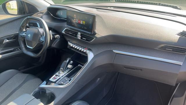 Peugeot 5008 image 9