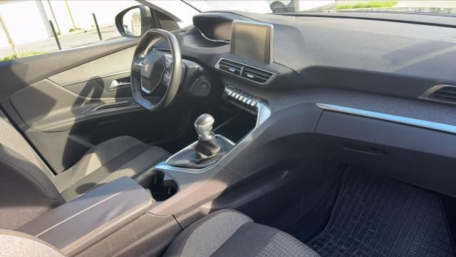 Peugeot 3008 image 9