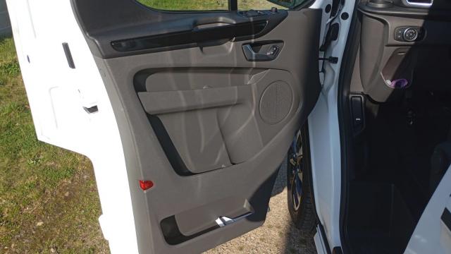 Ford Transit Custom image 7