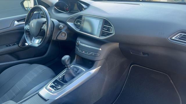 Peugeot 308 image 4