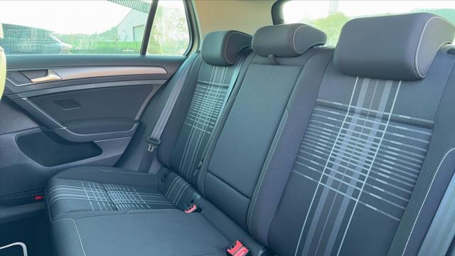 Volkswagen Golf image 1