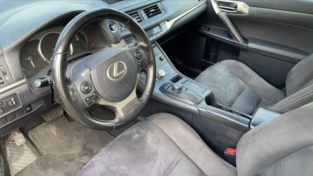 Lexus Ct 200h image 9