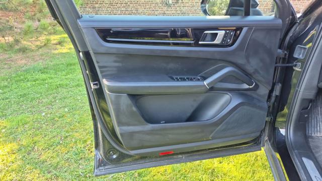 Porsche Cayenne Coupé image 9