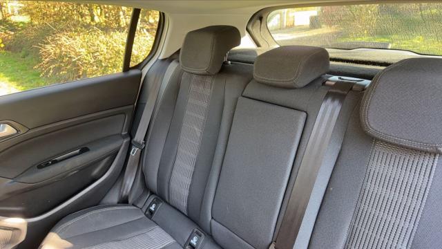 Peugeot 308 image 3