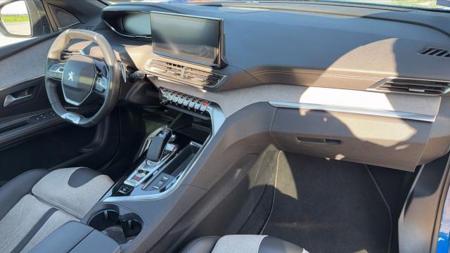 Peugeot 3008 image 1